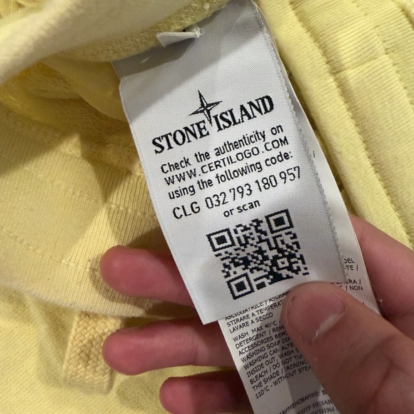 Stone Island Bermuda Shorts - Picture 4 of 5